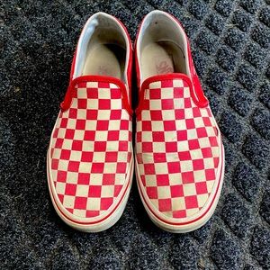 7.5 woman’s red checkered vans